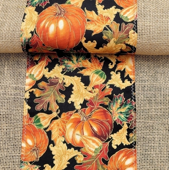 Table Runner - Picture 3 of 5